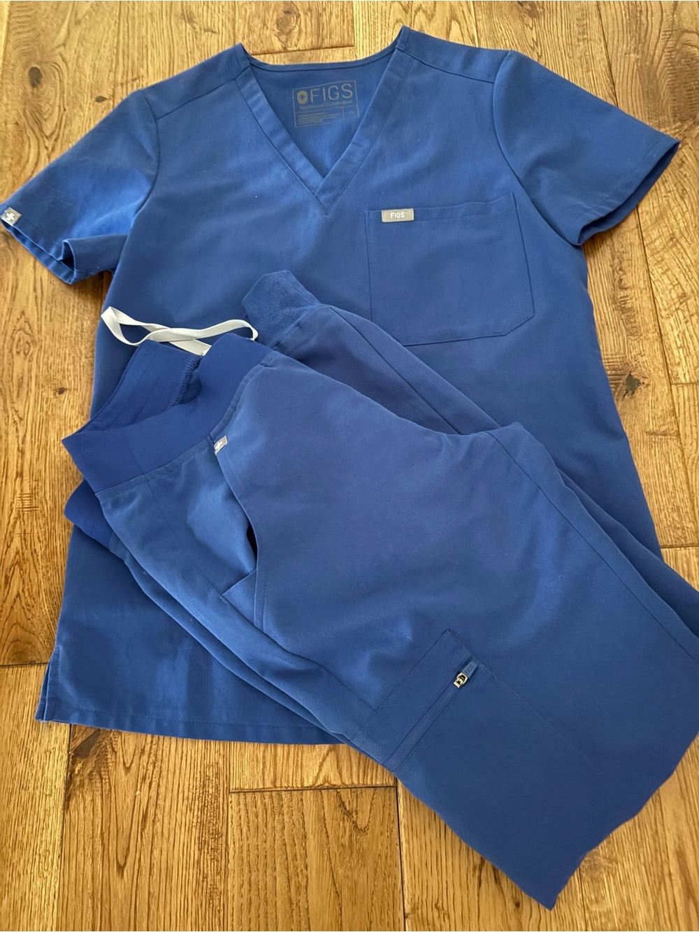 Figs V-Neck Scrub Top and Jogger Pant Set in Blue